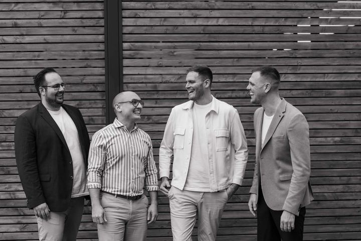Unternehmensteam als Schwarzweißportrait