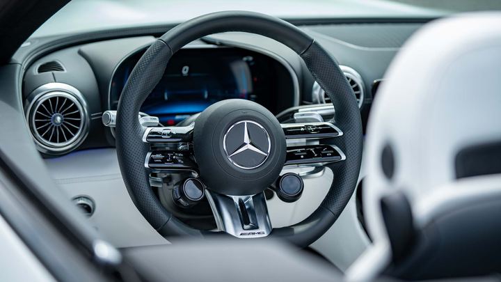 Hochwertiger Mercedes-Innenraum